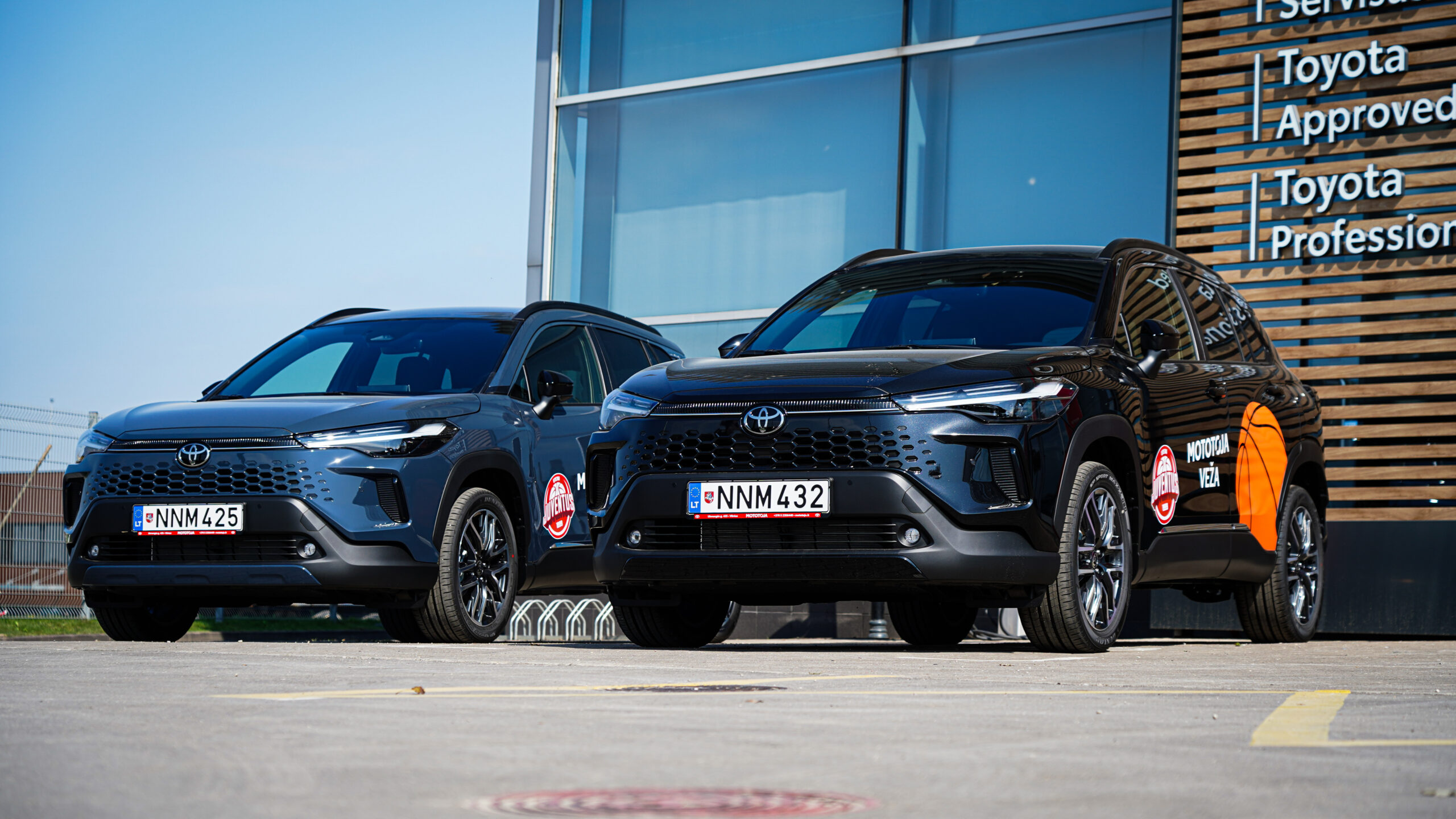 „Juventus“ komandos nariai vairuos „Toyota“ automobilius